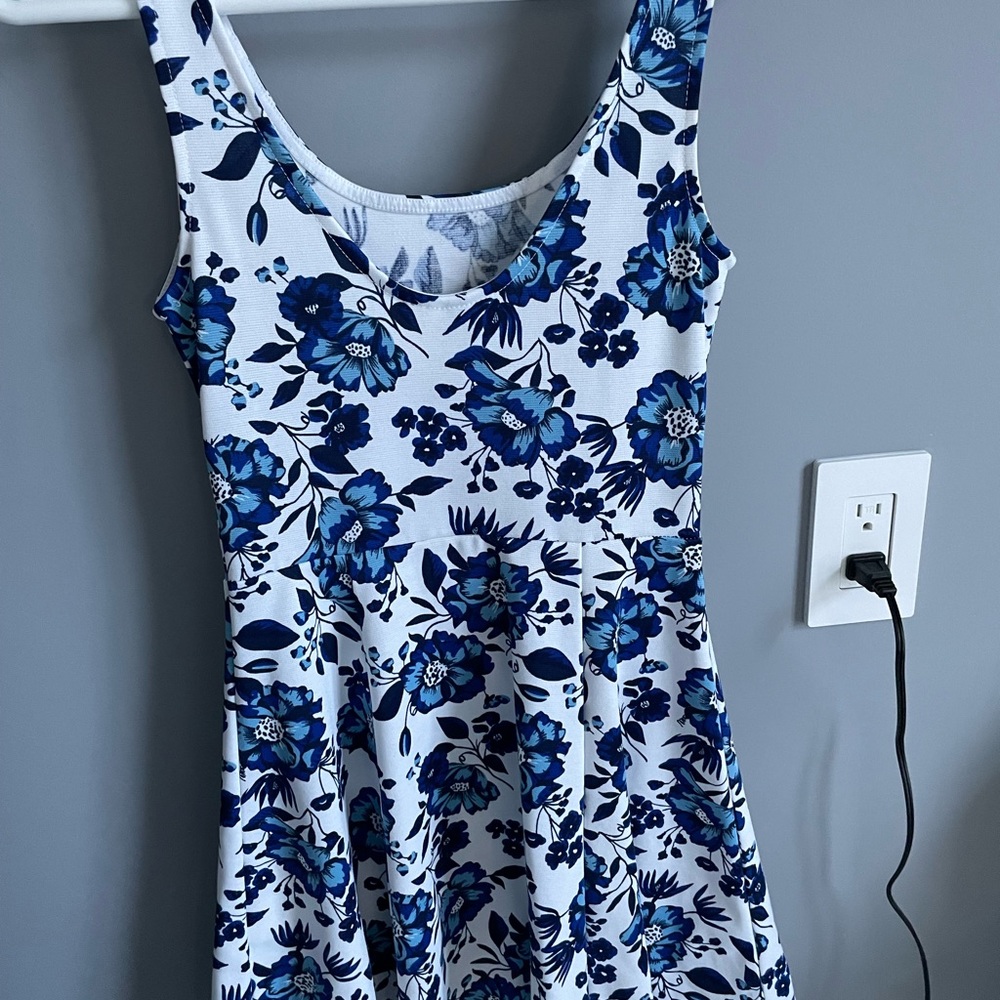 Divided beautiful blue and white dress